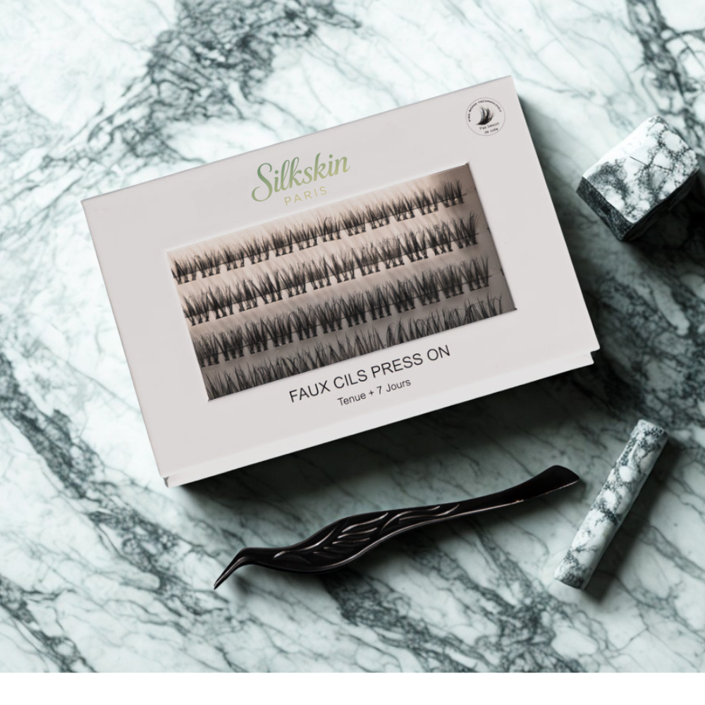 Les cils Silkskin,  pose sans colle, tenue waterproof.